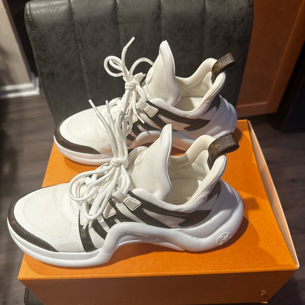 Louis Vuitton LV Archlight Sneaker size 41